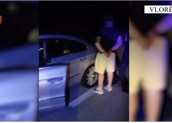 VIDEO/ Ndjekje dhe pritë në mesnatë në Vlorë! “BMW”-ja plot me emigrantë