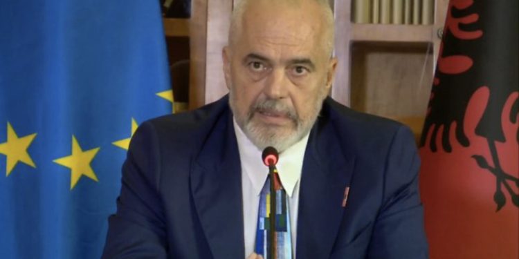 “Kosova po fajësohet botërisht dhe rrezikon sanksione…”, Rama kundër Kurtit: Dje kam dorëzuar draftin për Asosacionin