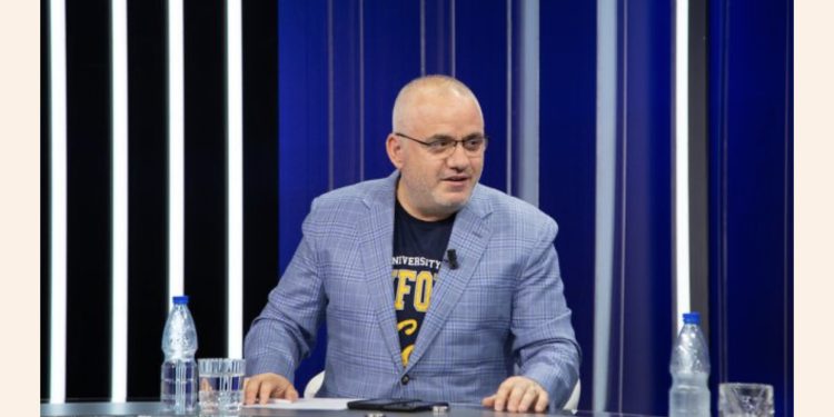 Çfarë fshihet pas arrestimit të policëve në Shkodër? Artan Hoxha jep detaje nga aksioni i bujshëm