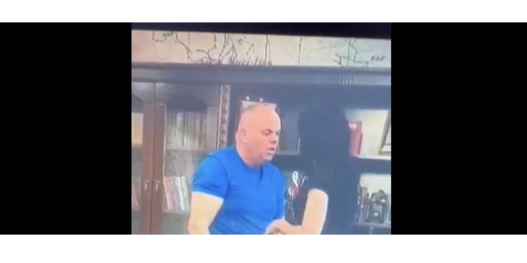 Festoi fitoren! Kur është filmuar video e Safet Gjicit duke bërë seks në zyrë?