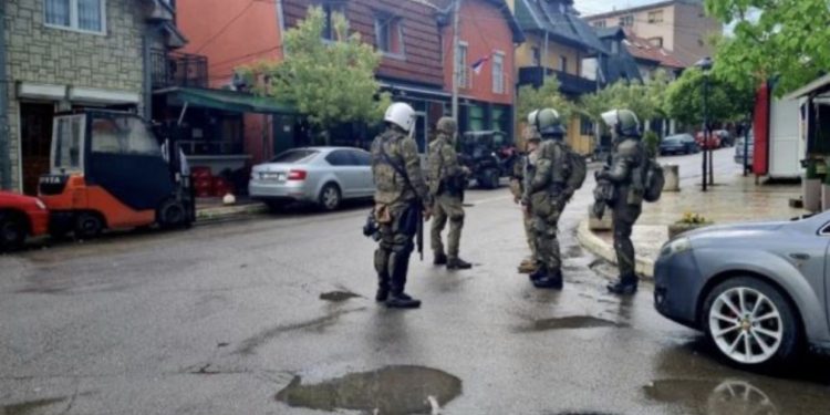 Serbët në Zveçan dalin sërish në protestë, Europa diskuton në Moldavi për Kosovën