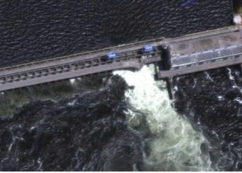 VIDEO/ Momenti kur diga në Kherson hidhet në erë