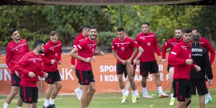 Silvinjo suprizon në sulm, publikohen formacionet zyrtare Ishujt Faroe-Shqipëri