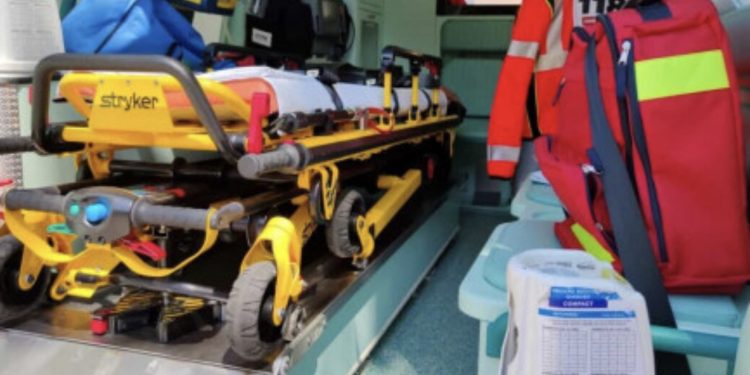 Sulmohen me thikë dy vëllezër shqiptarë në Itali, nisen me helikopter për në spital