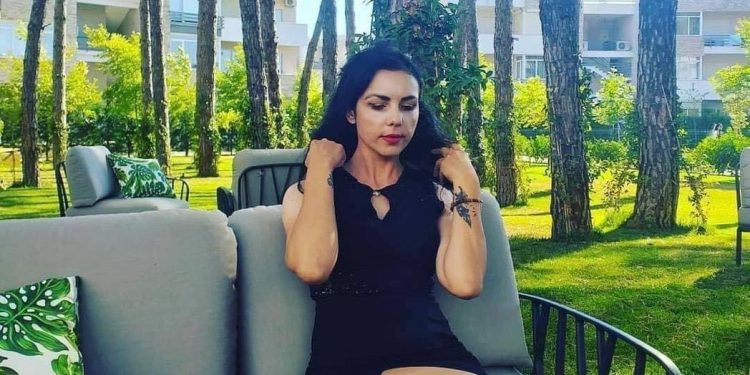 Zbulohen faktet/ Kush është vajza në video me Safet Gjicin?