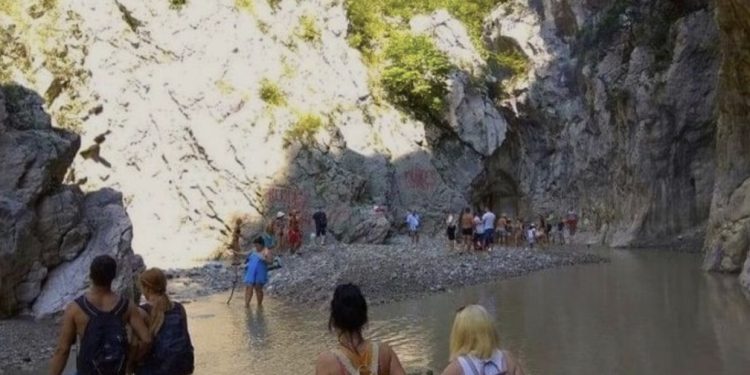 Kanione dhe male! 4 turistët humbën jetën në maj në Shqipëri