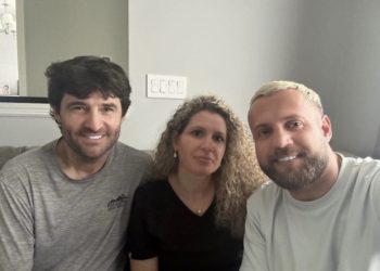 FOTO/ “Familja ime është jeta ime”, Luizi takohet me motrën dhe kunatin në Amerikë