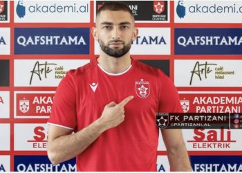 Partizani bën goditjen e parë në merkato, Eros Grezda vishet i kuq. Paga e tij…