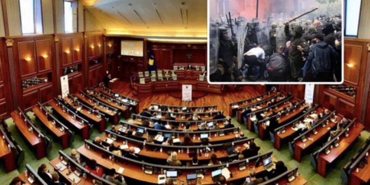 Protestat në veri, sot debat në parlamentin e Kosovës