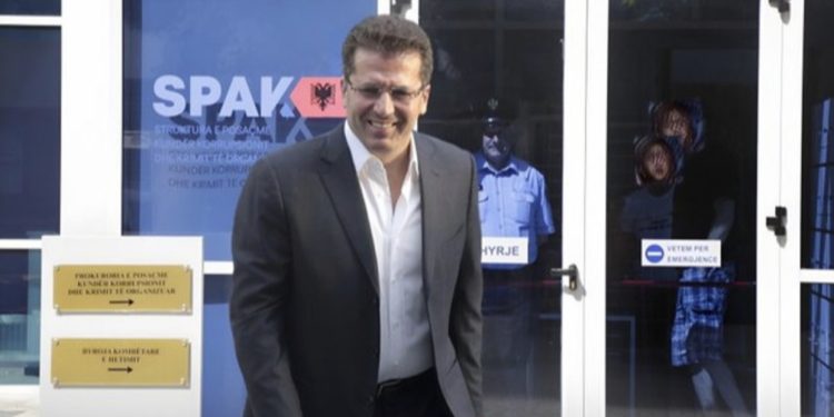 “Peshku i madh” në rrjetën e SPAK/ Pretenca për Mediun më 22 qershor, gjykata: Familjarët pjesë e procesit