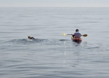U nis nga Italia, e pickoi kandili! Avokatja ndërpret notin drejt Vlorës