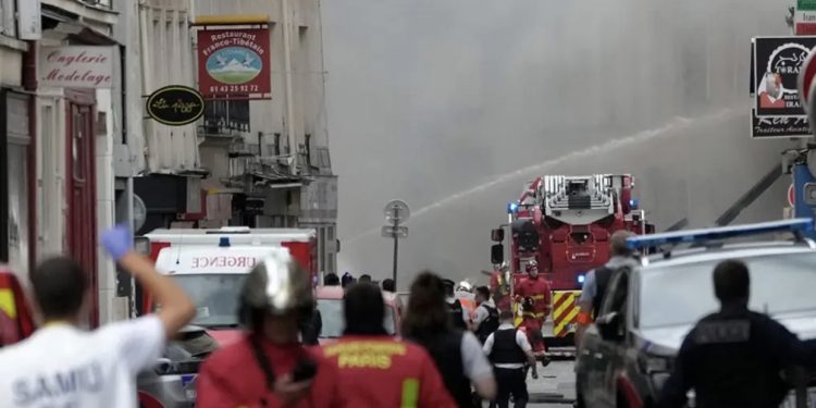 Shpërthimi në Paris, gjendjet e vdekur mësuesja nën rrënoja