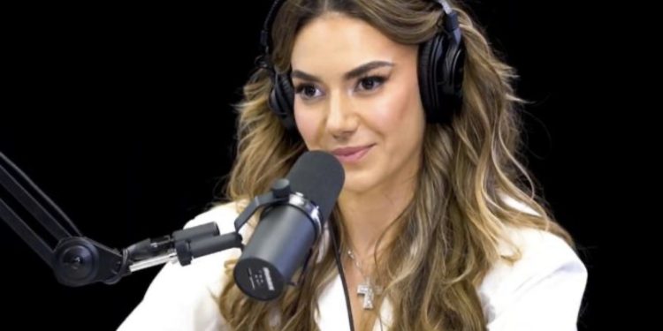 “Mami, babi ejani më shikoni se…”/ Elvana Gjata rrëfen në podcast-in me Ramën: Isha 10-vjeçe kur…