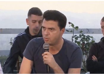 Basha depoziton kërkesën për të rikandiduar si kryetar i PD-së