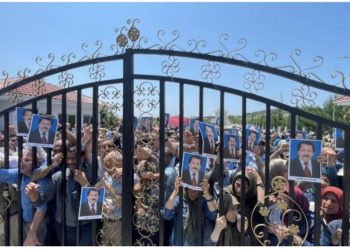 Rezistencë dhe përplasje! Merren në pyetje 10 muxhahedinë