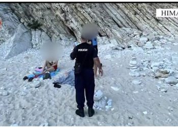 Shpëtohen 2 turistët holandezë në Himarë