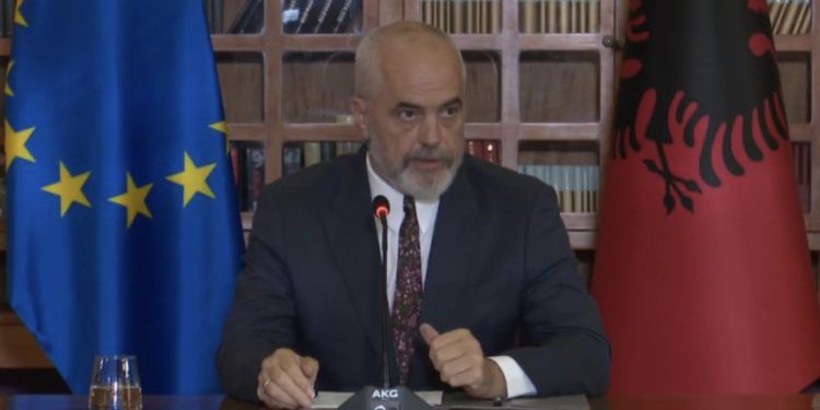 “Kam shumë frikë se plani i rëndë për Kosovën do të vihet në lëvizje”, çfarë po paralajmëron Rama?