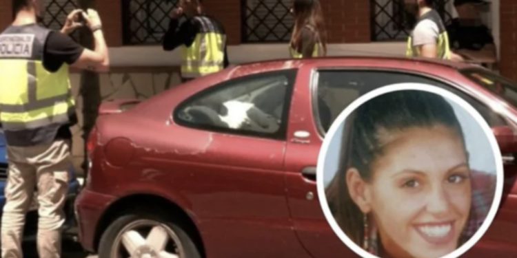 Jetoi në shtëpinë ku murosi shqiptaren, psikologët: Lulet e gjetura në eshtra simbolizojnë pendesën