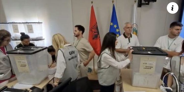LIVE/ Nis rinumërimi i votave për Bashkinë e Rrogozhinës