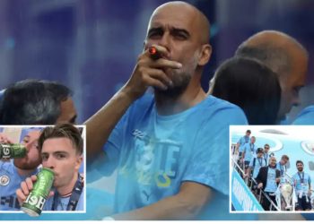 VIDEO/ Alkool dhe puro, Manchester City përqafon tifozët në qytet