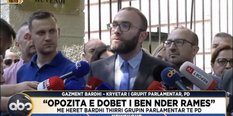 Zyrtarizohet çarja e tretë në PD/ Bardhi dhe 17 deputet bojkot Këshillit Kombëtar! Zgjedhje farsë, e shëmtuar