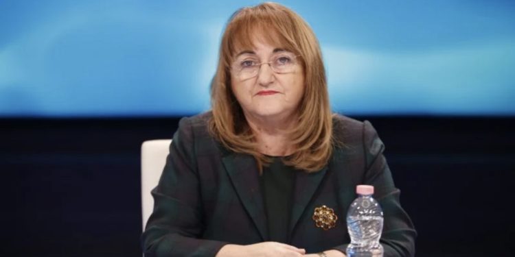 Sëmuret zv/ ministrja! Qeveria paguan shpenzimet e spitalit