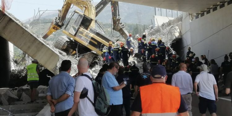 Shembet ura në Patra të Greqisë, të paktën 1 i vdekur dhe 12 të plagosur