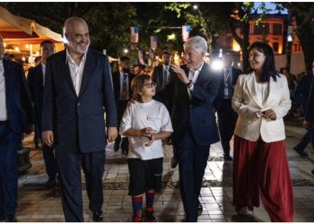 Bill Clinton pas vizitës në Shqipëri: Faleminderit për një mbrëmje që nuk do ta harroj kurrë
