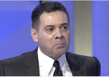 Kërkesa për arrestimin e Ahmetaj, gazetari: Akuzat e “groposin”, kemi të bëjmë me një hetim të kopsitur