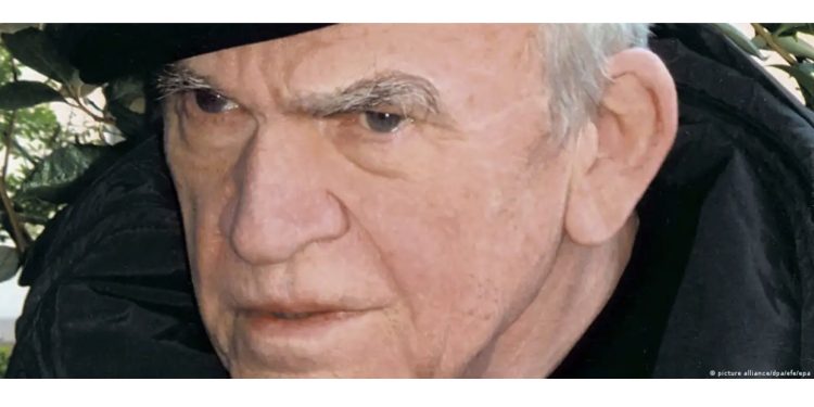 Shuhet shkrimtari i madh Milan Kundera