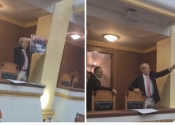 LIVE-Berisha niset me pankarta drejt foltores! E rrethon Garda