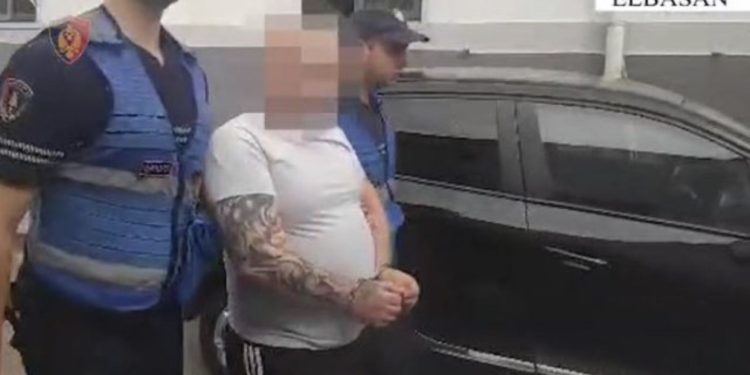PËRGJIMET E PLOTA/ Si u zbulua grupi kriminal në Elbasan: T’bardhë, t’merrja i gjysëm lali ke ti?