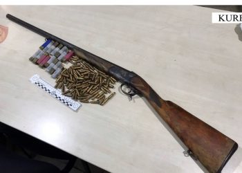 Rrahu dhe kërcënoi me jetë gruan, shpallet në kërkim 64-vjeçari në Kurbin