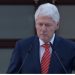 VIDEO/ Clinton tregon episodin që i ndodhi me shqiptarin: La tabakanë dhe u ul në gjunjë