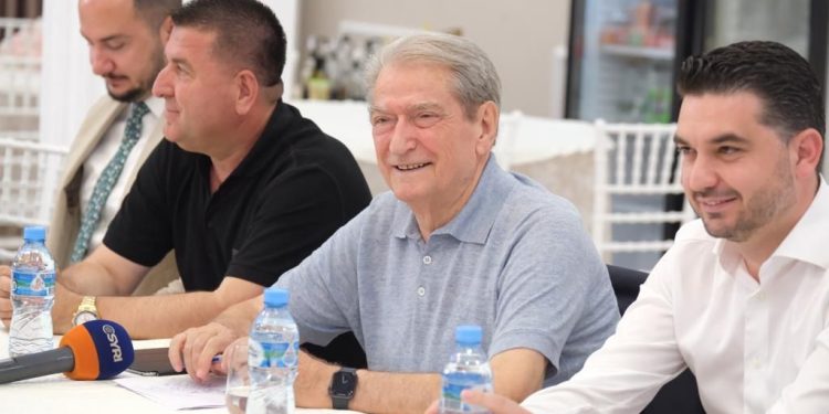 Berisha në Rrogozhinë: Në këto tri javë të bëjmë gjithçka, njerëzit u revoltuan nga vendimi i KAS