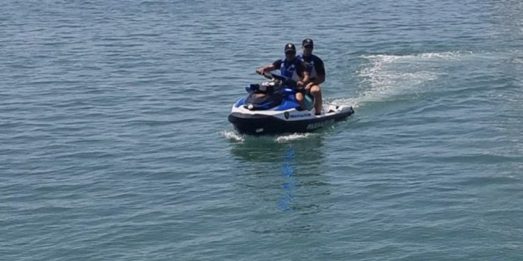 U raportua e zhdukur, gjendjet 3-vjeçarja në plazhin e Spillesë