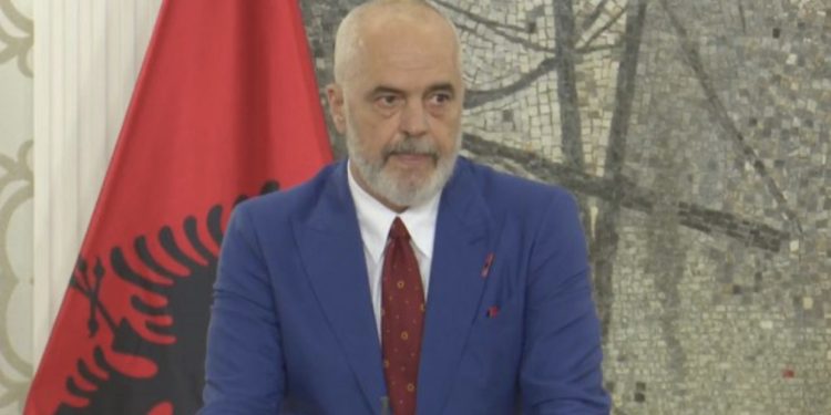 Rama mbledh sot dhe nesër në Tepelenë kabinetin qeveritar