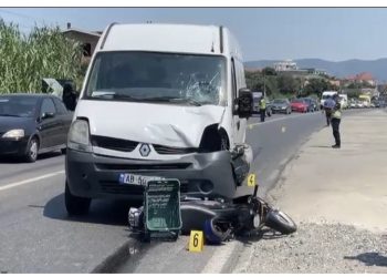 Aksident në aksin Lezhë-Shkodër, përplaset për vdekje shoferi i motorit