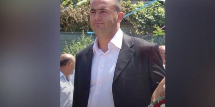 Qëlluan në drejtim të banesës së tij në Krujë e i vranë dajën, kush është Gentjan Bejtja, më parë u ka shpëtuar 2 atentateve