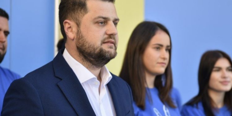 Indrit Sefa për zgjedhjet në PD: Kanë votuar 44% e anëtarëve, pjesëmarrja brenda pritshmërive