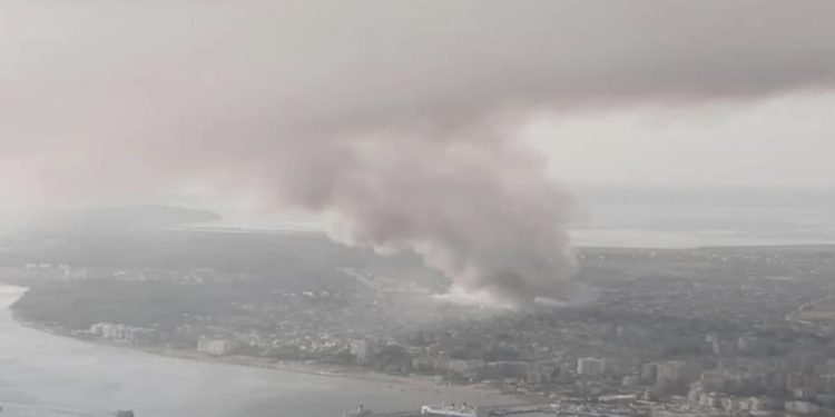 Nuk është depo armësh në Krime, kanë marrë zjarr plehrat e Vlorës