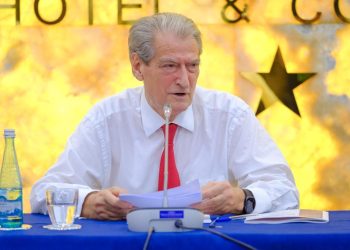 Berisha: Mafia e Sorosit drejton të gjithë artilerinë e shpifjeve dhe trillimeve ndaj fëmijëve të mi