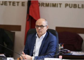 Nis lufta e brendshme në PS/ Petro Koci del kundër Ramës, jep dorëheqjen nga…