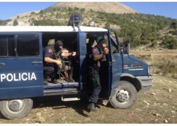 FNSH aksion “rrufe”/ 140 policë me 11 dronë “rrethojnë” Krujën