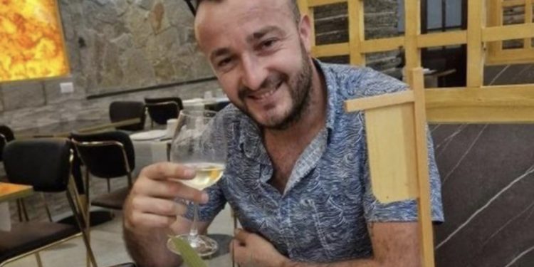 “Mbrëmë folëm dhe…”/ 33-vjeçari ra në humnerë, fjalët prekëse të mikut: Si ike në moshë kaq të re
