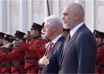 LIVE-Rama: Clinton çliroi Kosovën dhe hapi një epokë të re për “fuçinë e barutit”