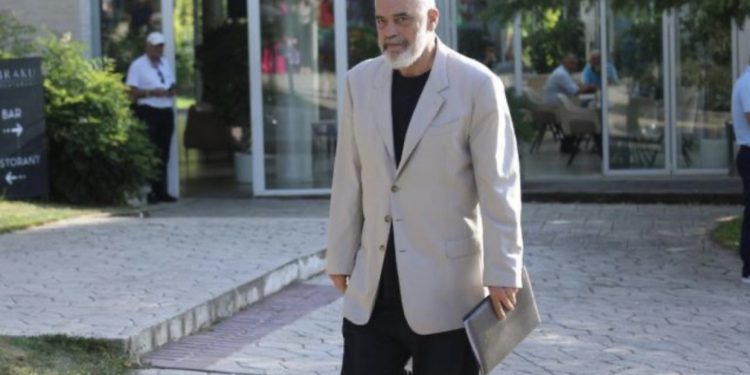 “Bëni punë të ndershme që mos të shkoni në SPAK”, zbardhen porositë e Ramës për kryebashkiakët dhe deputetët, ngre në “piedestal” Ballën dhe Spiropalin