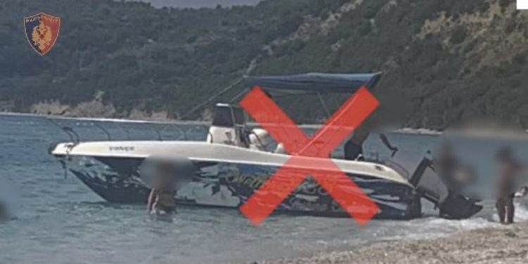 Policia aksion në jug, bllokohen 30 mjete lundruese, gjobat deri në 100 mijë lekë të rinj