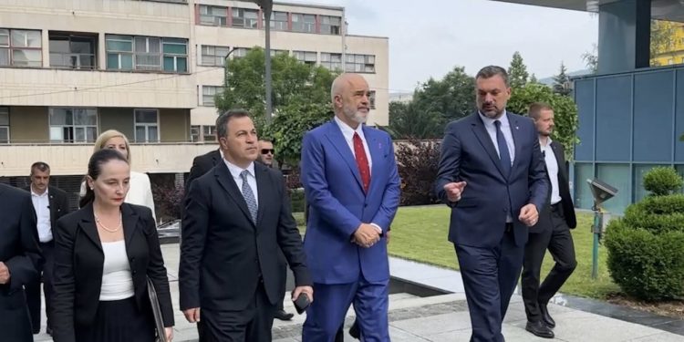 Dita e dytë e turit në Ballkan! Rama arrin në Bosnje