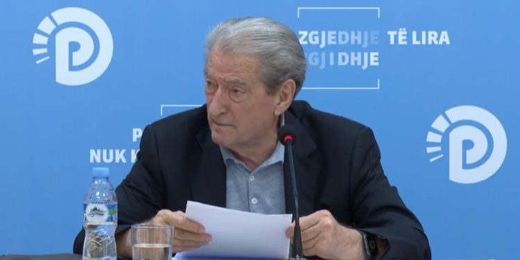 Berisha: 11 kriminelë u arratisën, fijet e këtij operacioni të çojnë te Rama dhe Balla